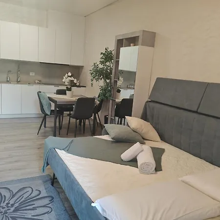 Luxury House * Rho